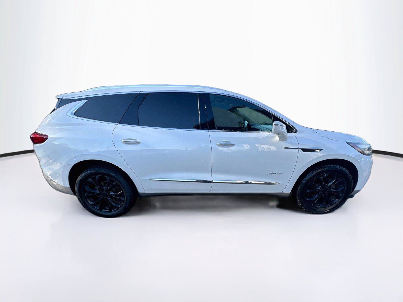 Used 2018 Buick Enclave Avenir w/ Avenir Technology Package FWD image 6