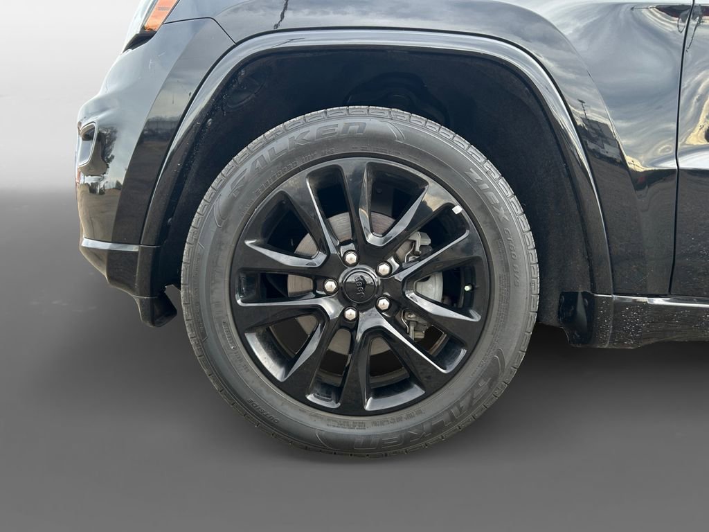 Used 2019 Jeep Grand Cherokee Altitude image 16