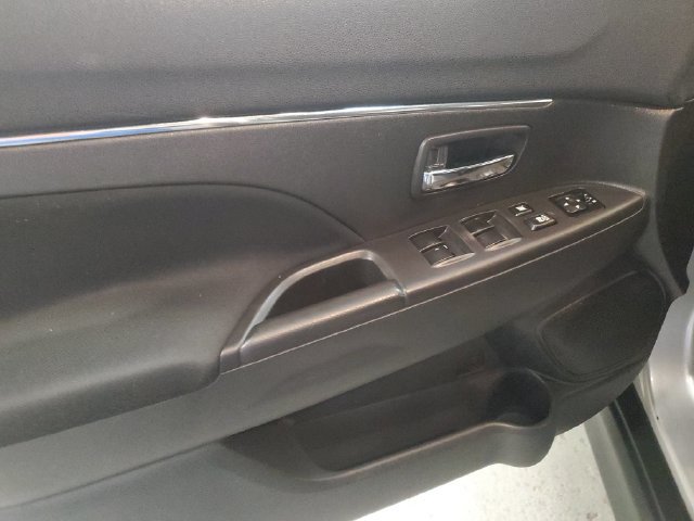 Used 2015 Mitsubishi Outlander Sport SE AWD/4WD image 12