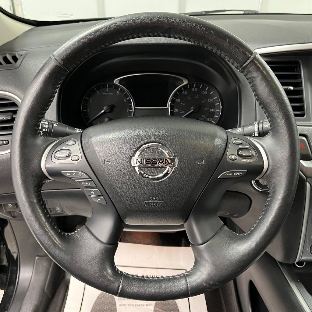 Used 2019 Nissan Pathfinder SL AWD/4WD image 26