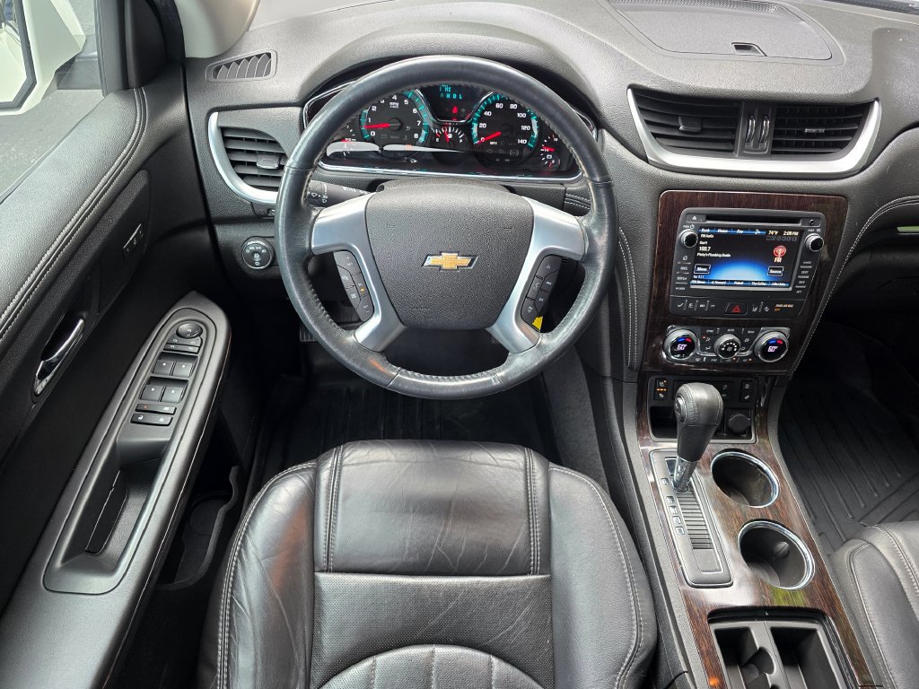 Used 2015 Chevrolet Traverse LTZ AWD/4WD image 11