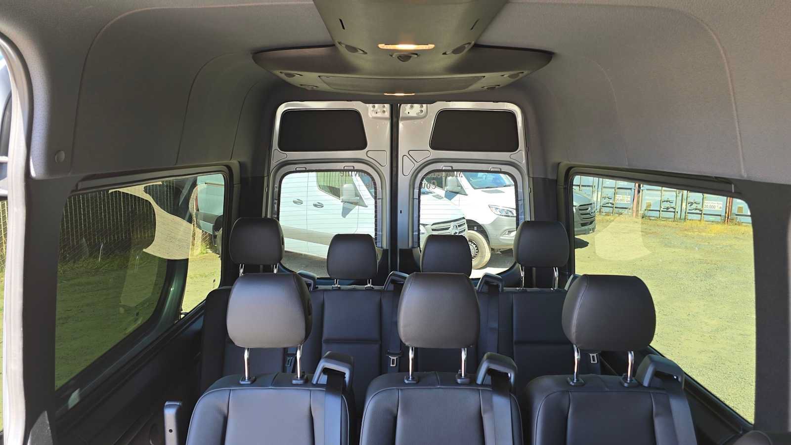 Used 2025 Mercedes-Benz Sprinter 2500 image 16