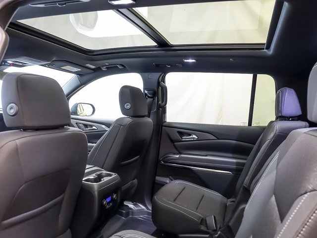 New 2026 Chevrolet Traverse LT w/ Sun and Wheel Package image 11
