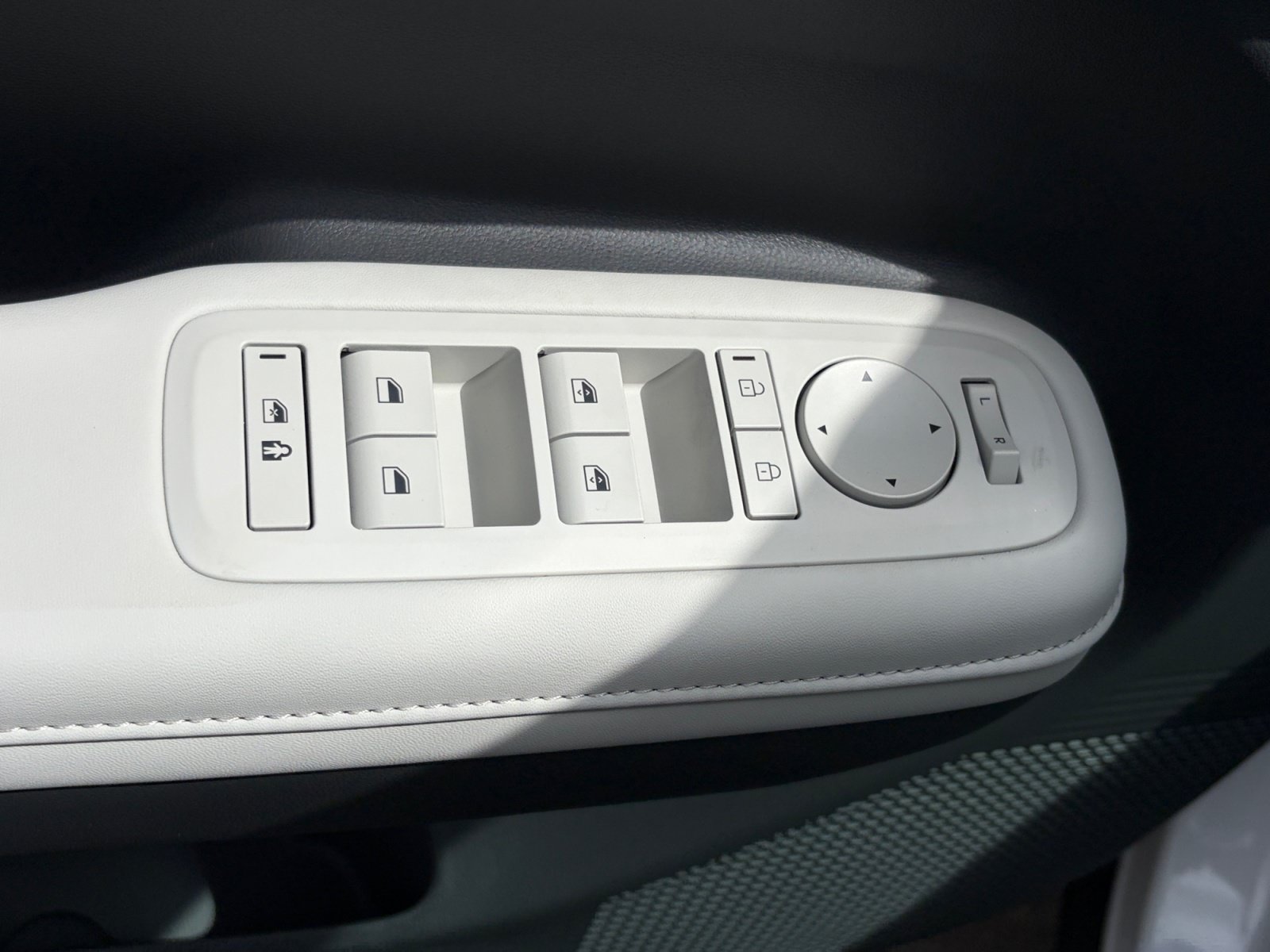 New 2027 Hyundai Santa Fe SEL AWD/4WD image 13