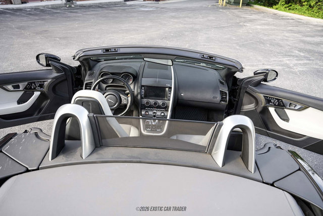 Used 2015 Jaguar F-TYPE S RWD image 50