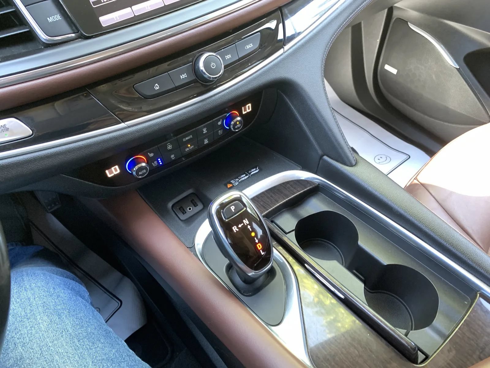 Used 2019 Buick Enclave Avenir w/ Avenir Technology Package FWD image 16