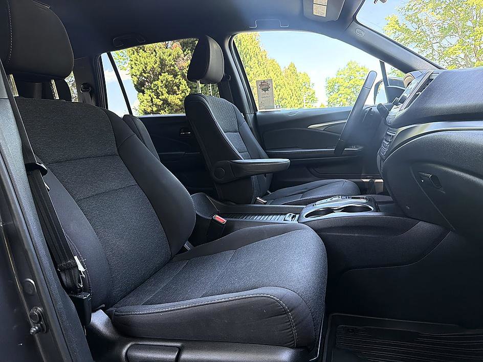 Used 2019 Honda Passport Sport image 19