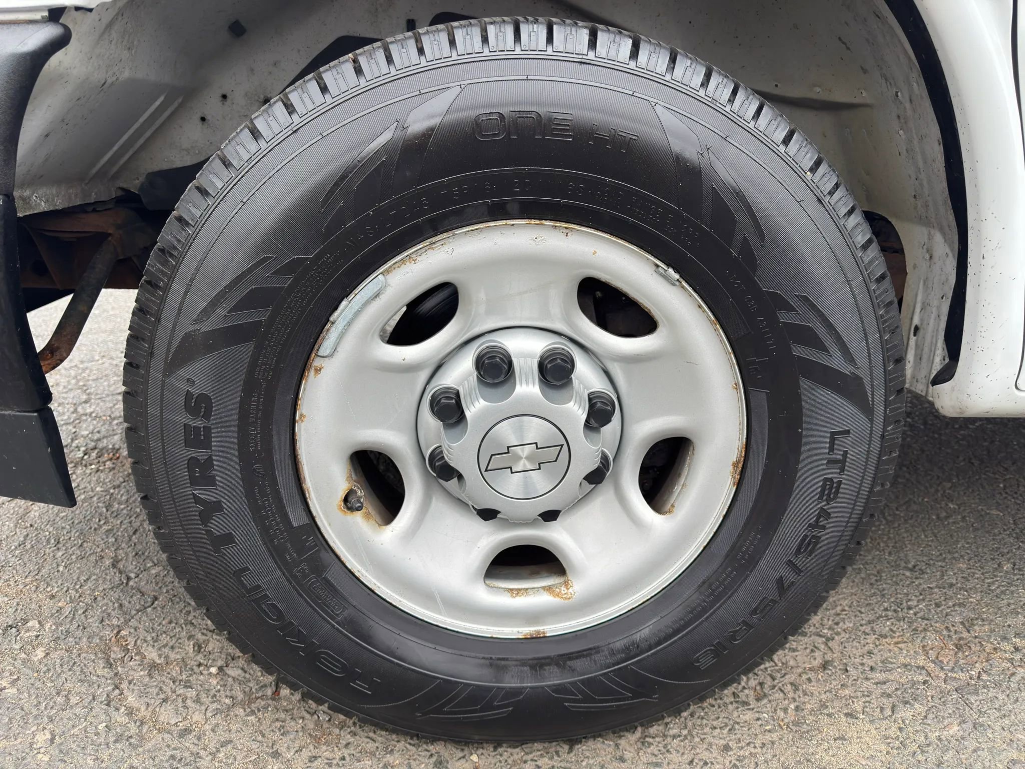 Used 2019 Chevrolet Express 2500 w/ Driver Convenience Package RWD image 12