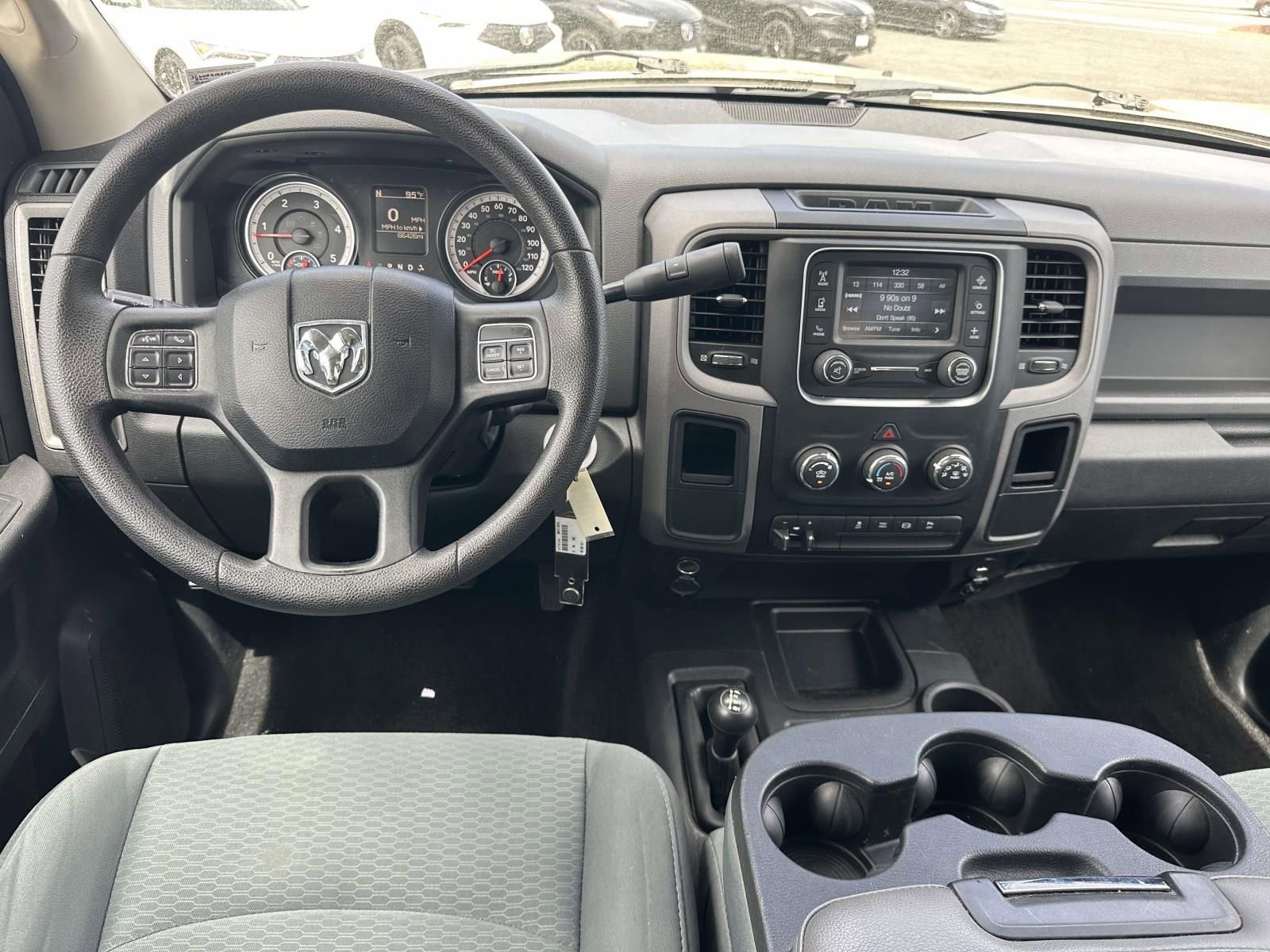 Used 2015 RAM 2500 Tradesman w/ Chrome Appearance Group AWD/4WD image 9