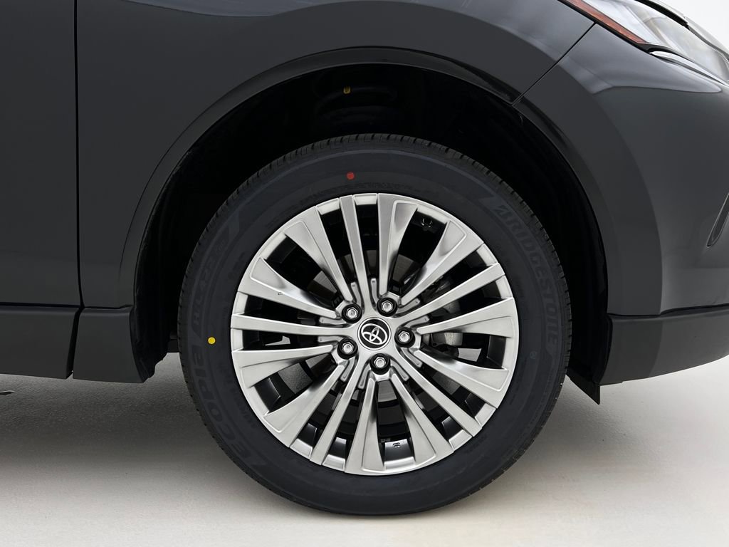Used 2022 Toyota Venza Limited w/ Advanced Technology Package image 30