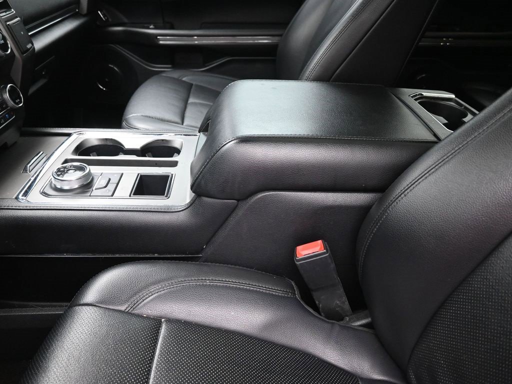 Used 2020 Ford Expedition Max XLT w/ Equipment Group 202A image 21