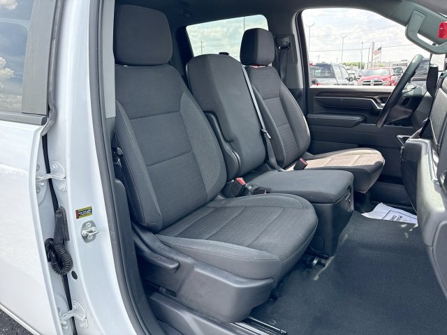 Used 2025 Chevrolet Silverado 2500 LT AWD/4WD image 25