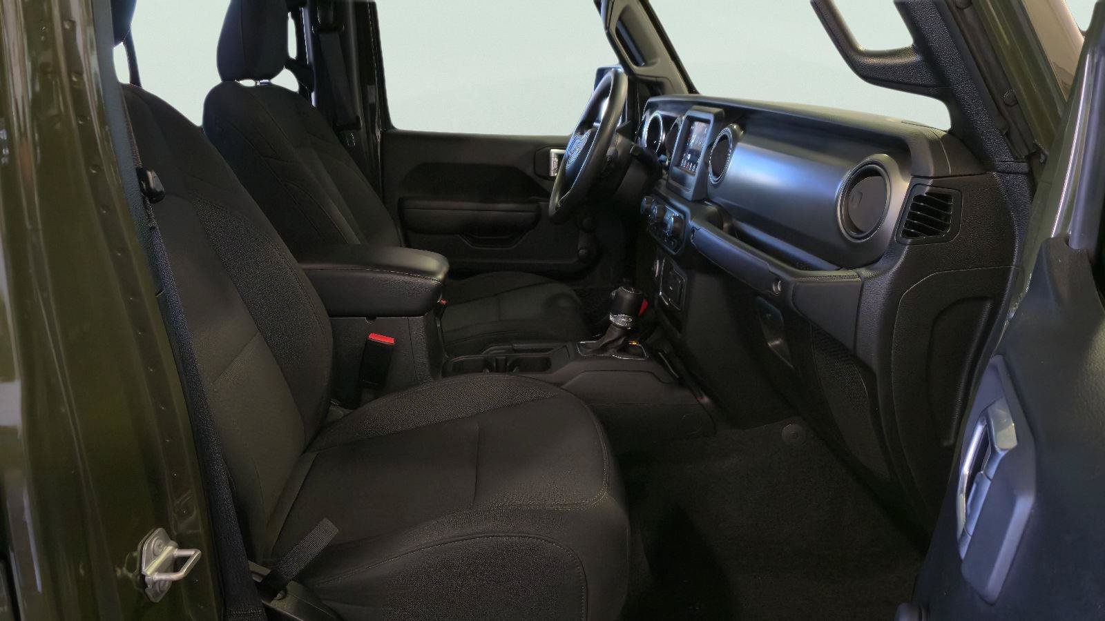 Used 2023 Jeep Gladiator Sport AWD/4WD image 21