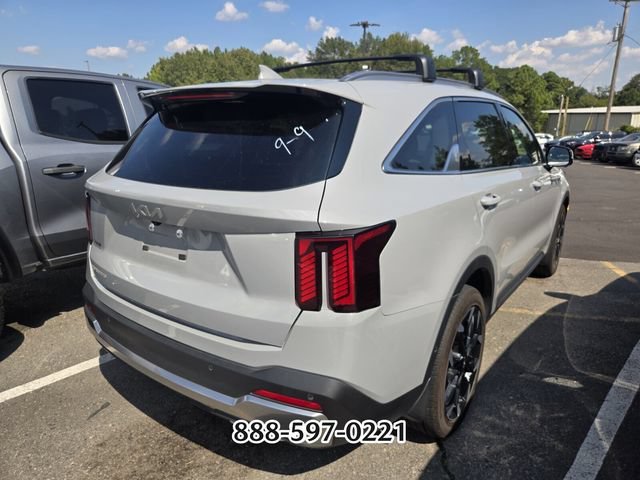 Used 2025 Kia Sorento SX FWD image 4