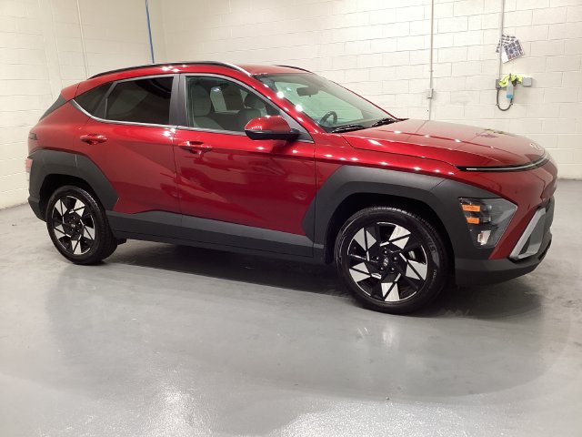 Used 2025 Hyundai Kona SEL FWD image 8