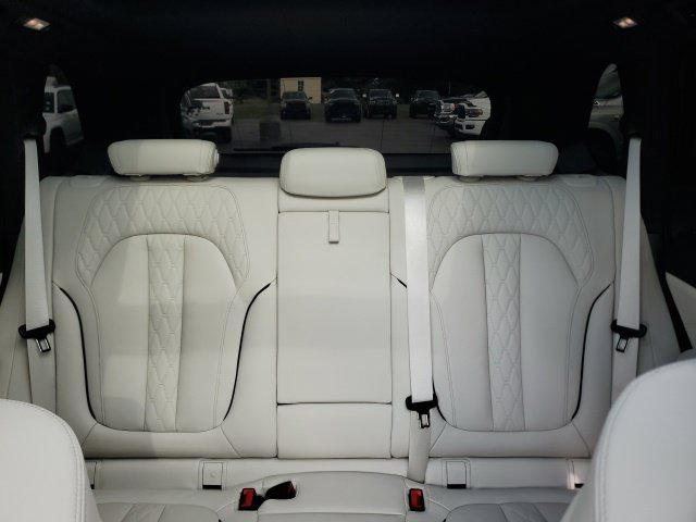Used 2025 BMW X5 M60i AWD/4WD image 10