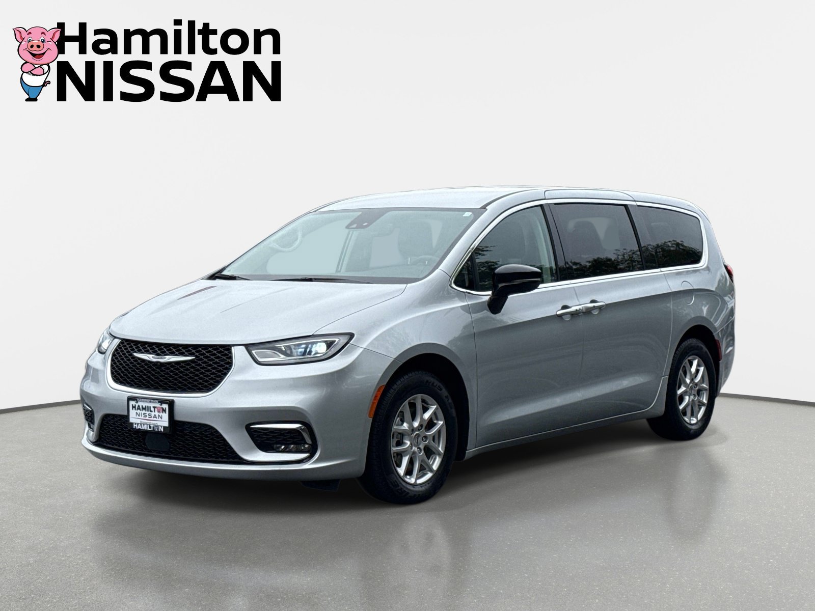 Used 2024 Chrysler Pacifica Touring-L FWD image 5