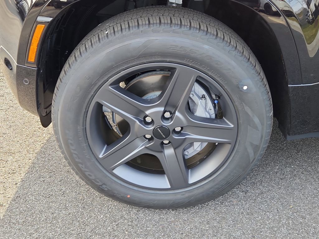 Used 2026 Land Rover Defender 110 X-Dynamic SE image 9