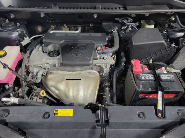 Used 2015 Toyota RAV4 LE AWD/4WD image 12
