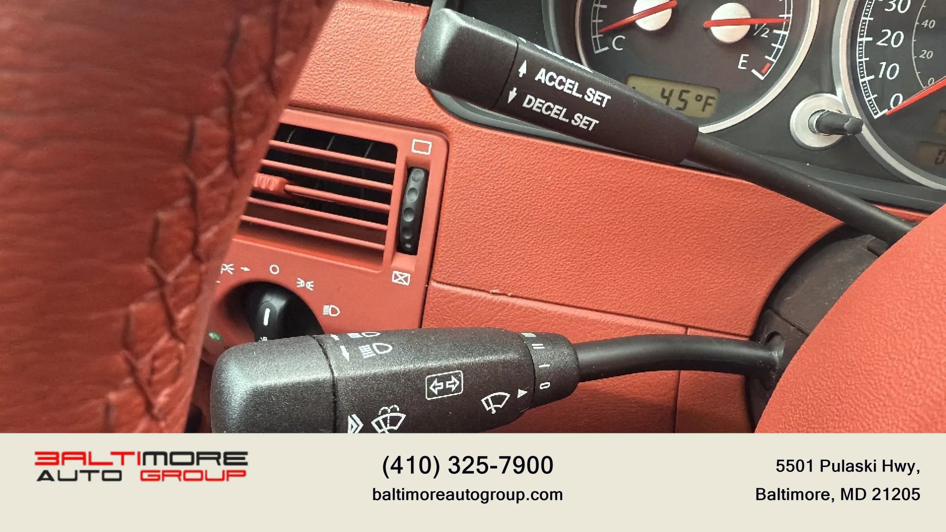 Used 2007 Chrysler Crossfire Limited image 34