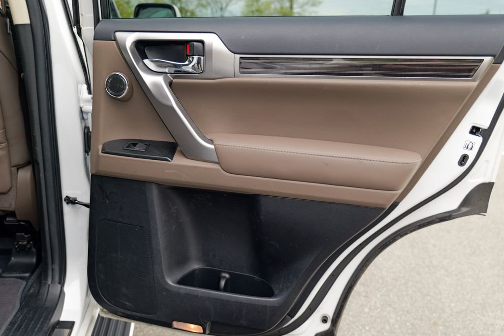 Used 2023 Lexus GX 460 Premium w/ Premium Plus Package AWD/4WD image 30