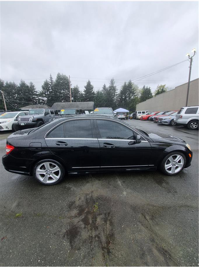 Used 2010 Mercedes-Benz C 300 4MATIC Sedan image 6