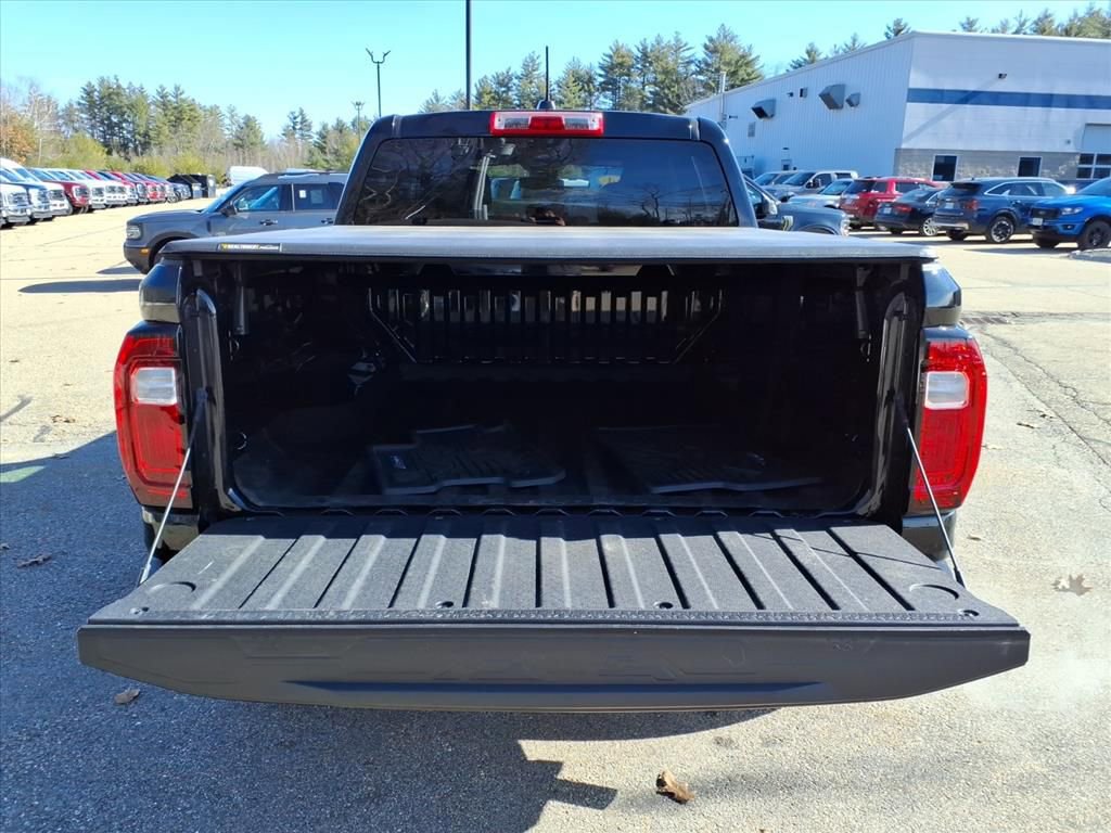 Used 2024 GMC Canyon Elevation image 6