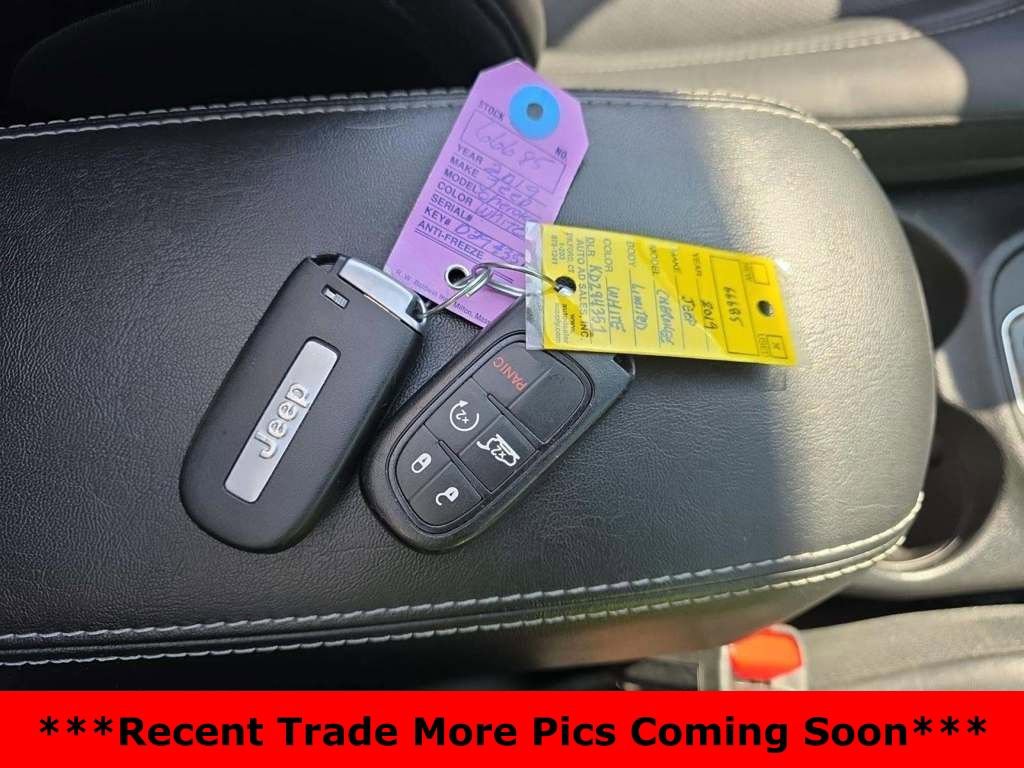 Used 2019 Jeep Cherokee Limited image 6