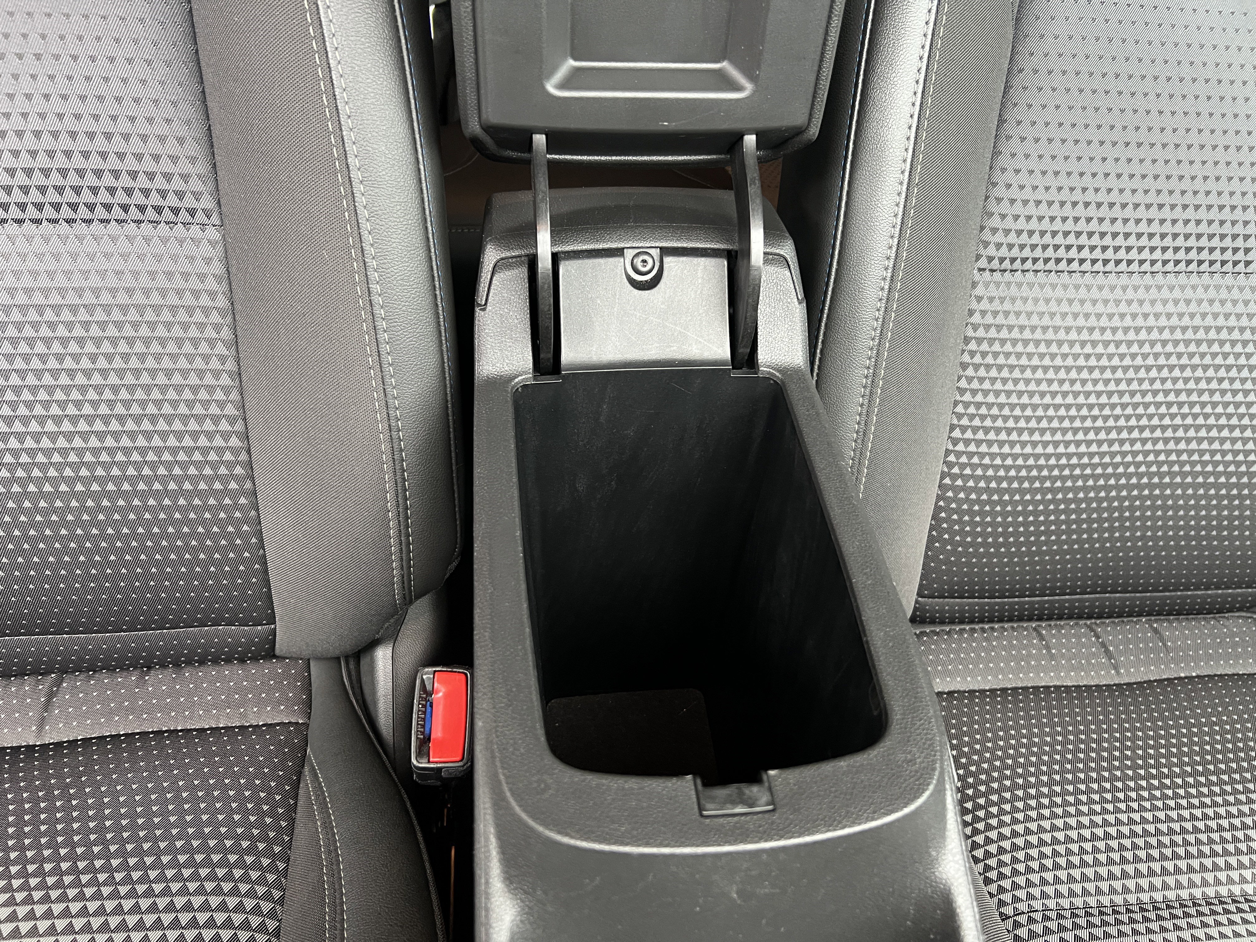 Used 2024 Chevrolet Trax LT FWD image 24