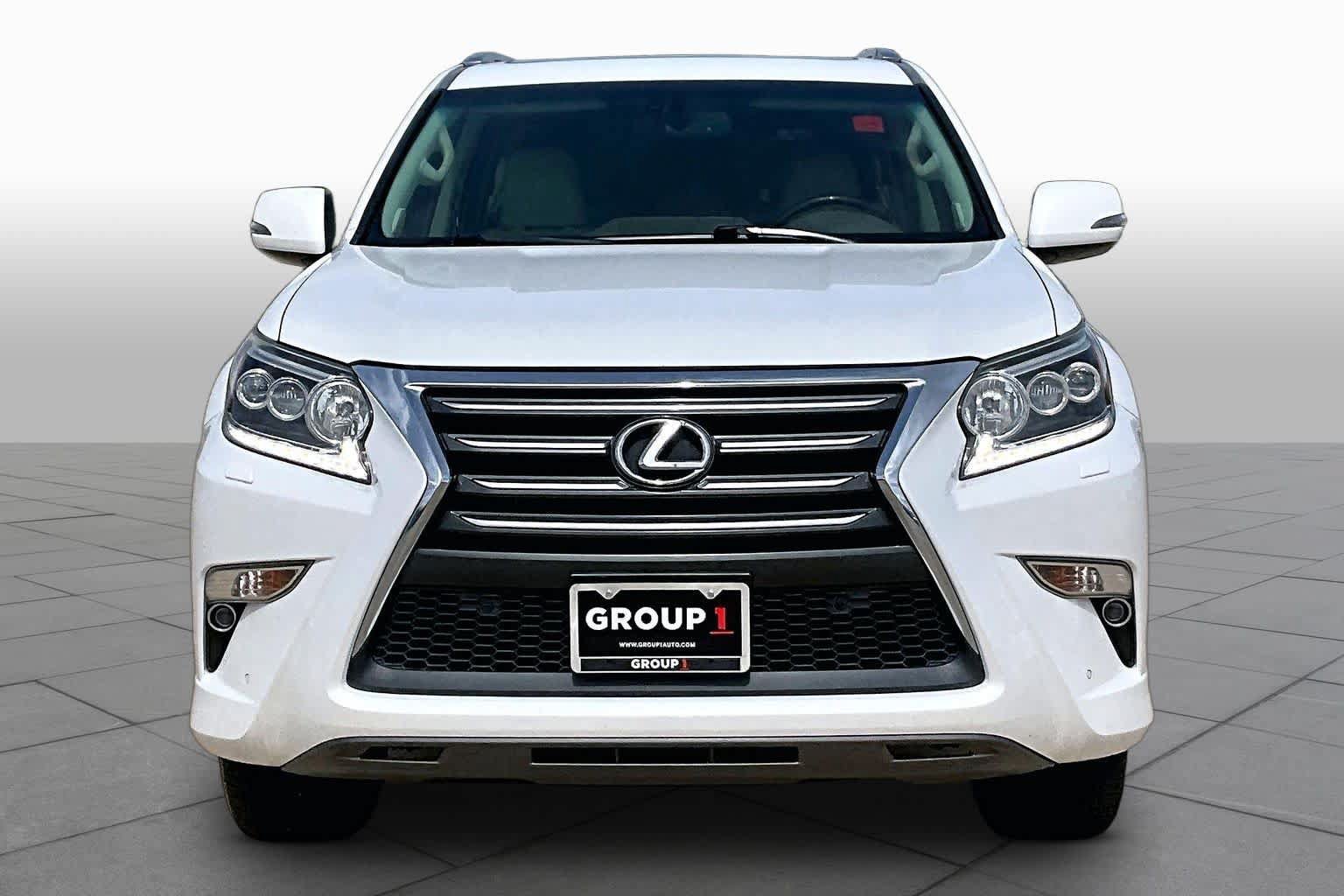 Used 2018 Lexus GX 460 Luxury w/ Preferred Accessory Package AWD/4WD image 4