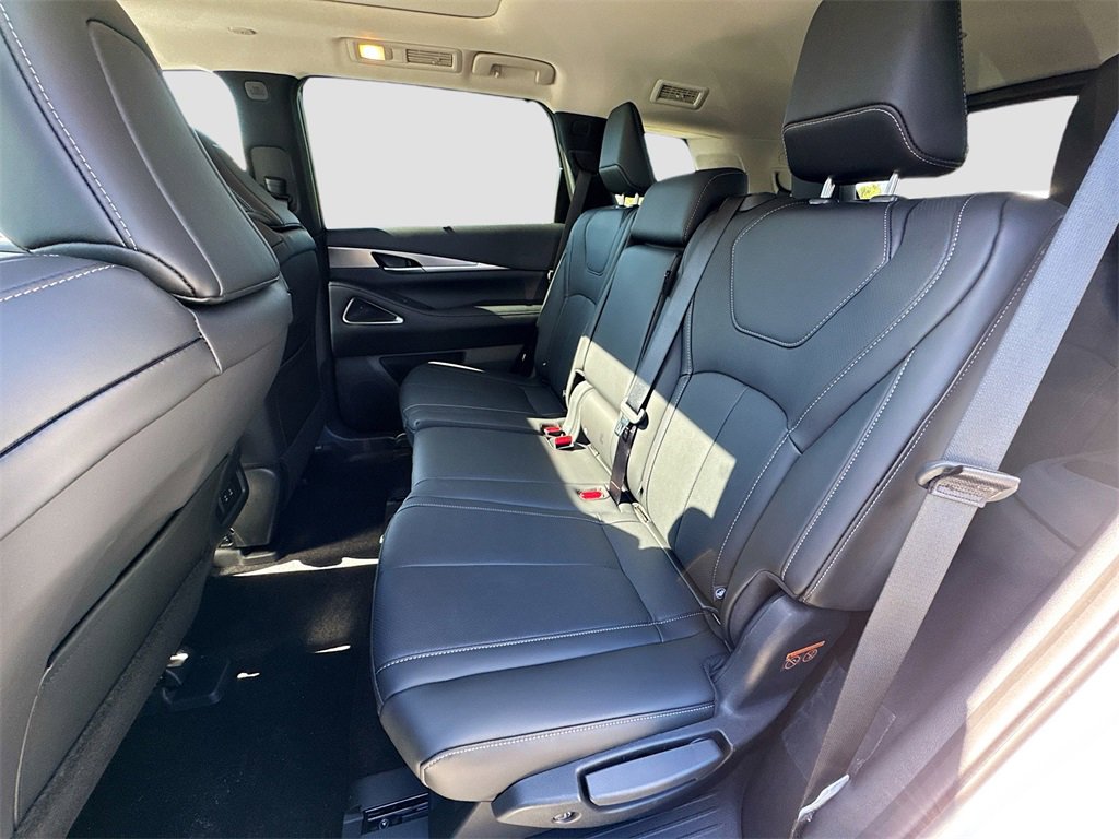New 2026 INFINITI QX60 Luxe w/ Cargo Package image 26