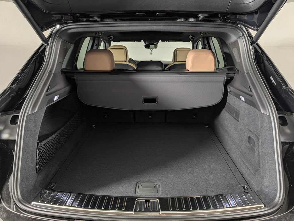 New 2026 Porsche Cayenne AWD/4WD image 17