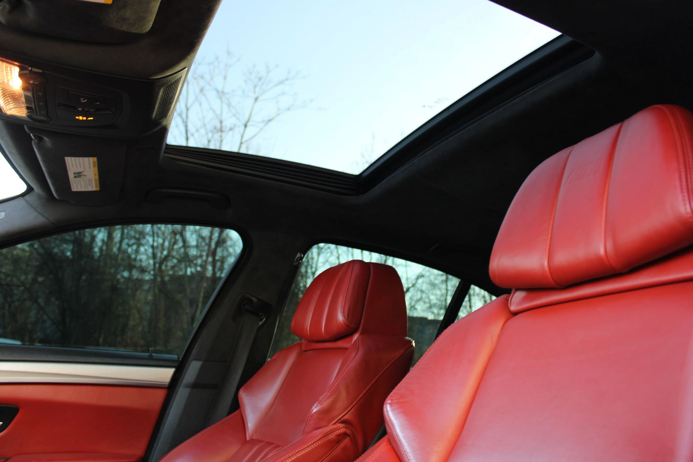 Used 2016 BMW M5 Sedan 4D image 16