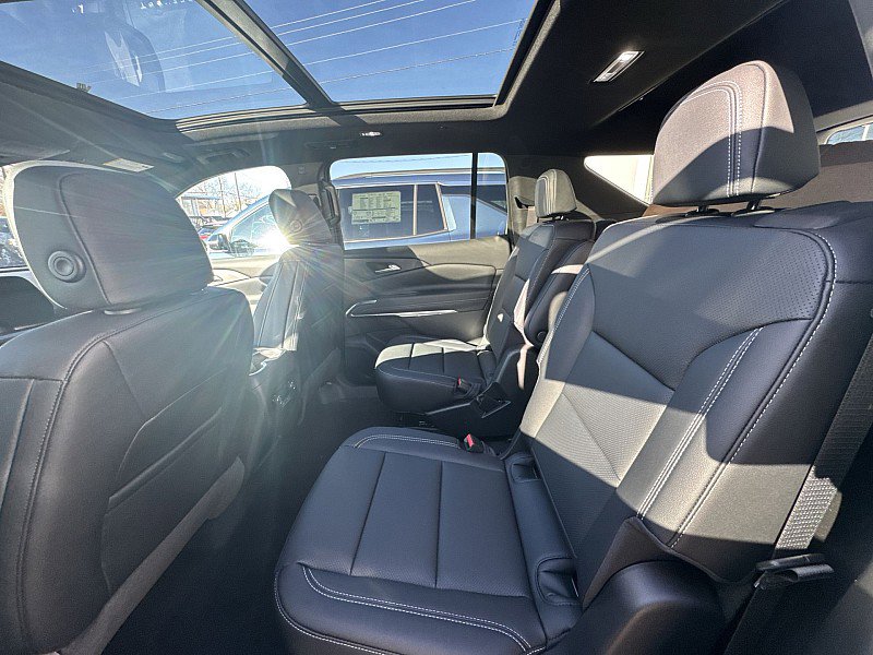 New 2026 Chevrolet Traverse LT w/ Sun and Wheel Package image 13