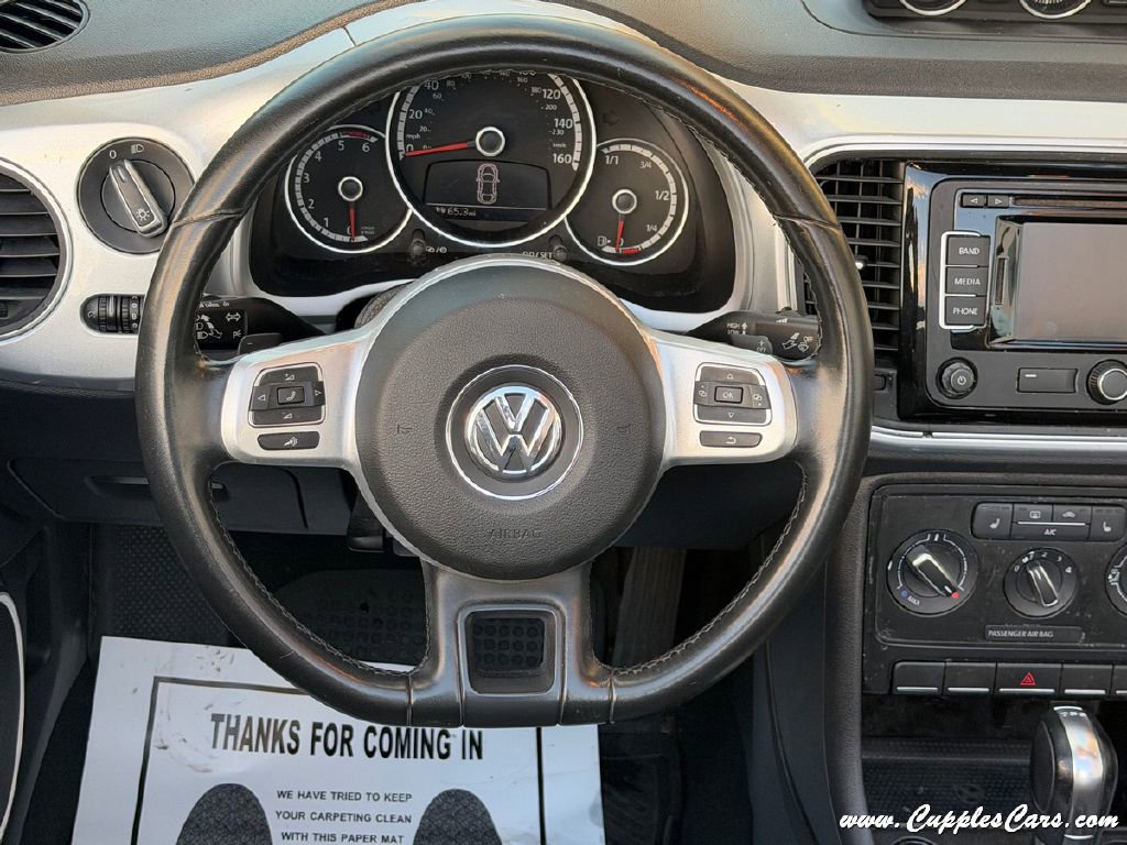 Used 2015 Volkswagen Beetle TDI image 21