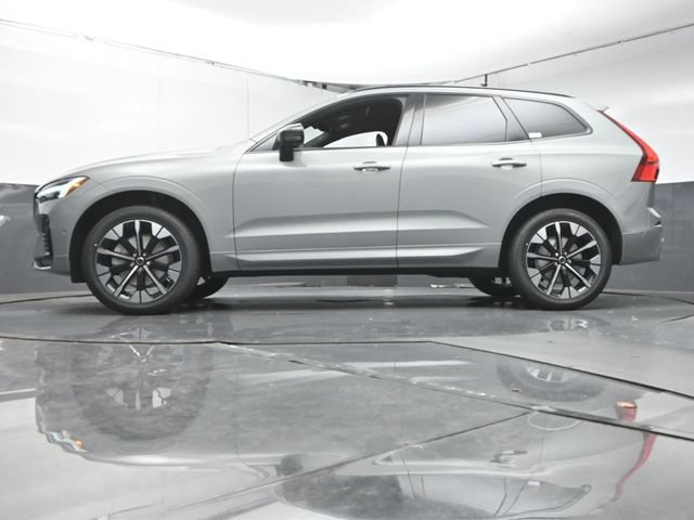 New 2026 Volvo XC60 B5 Plus w/ Protection Package Premier AWD/4WD image 34