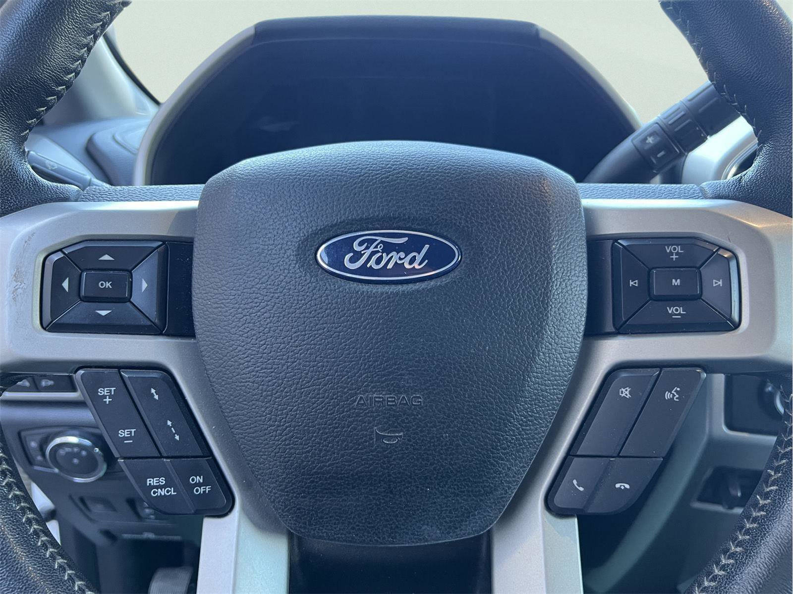 Used 2018 Ford F350 Lariat w/ Lariat Ultimate Package image 18