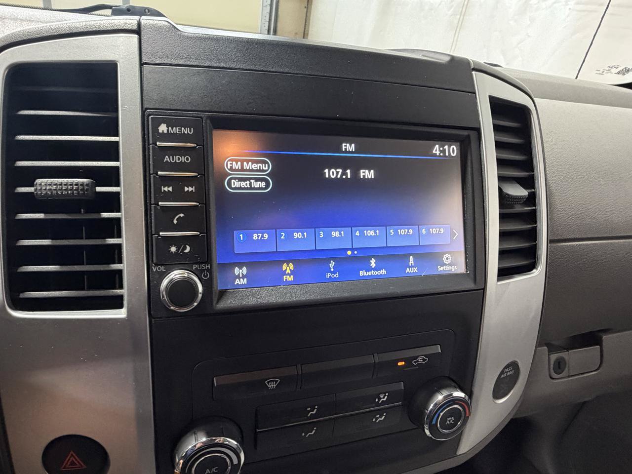 Used 2019 Nissan Frontier SV AWD/4WD image 28