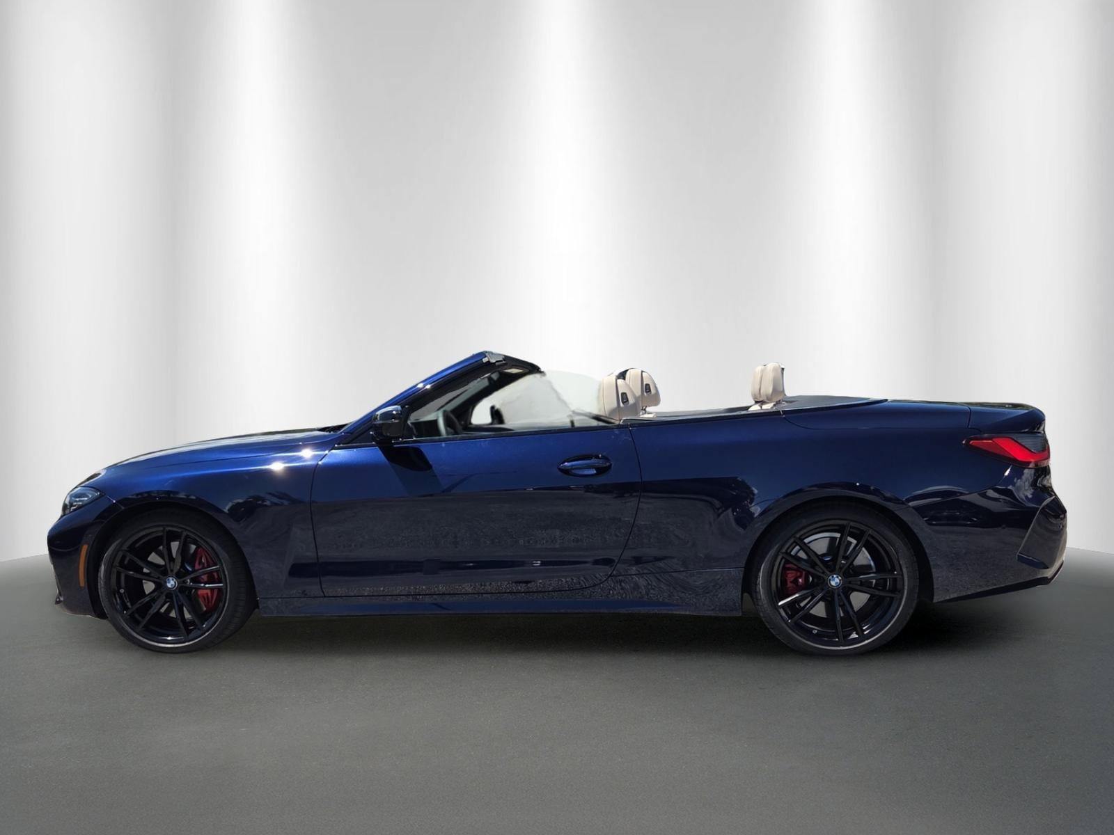 Used 2024 BMW M440i Convertible w/ Premium Package RWD image 4
