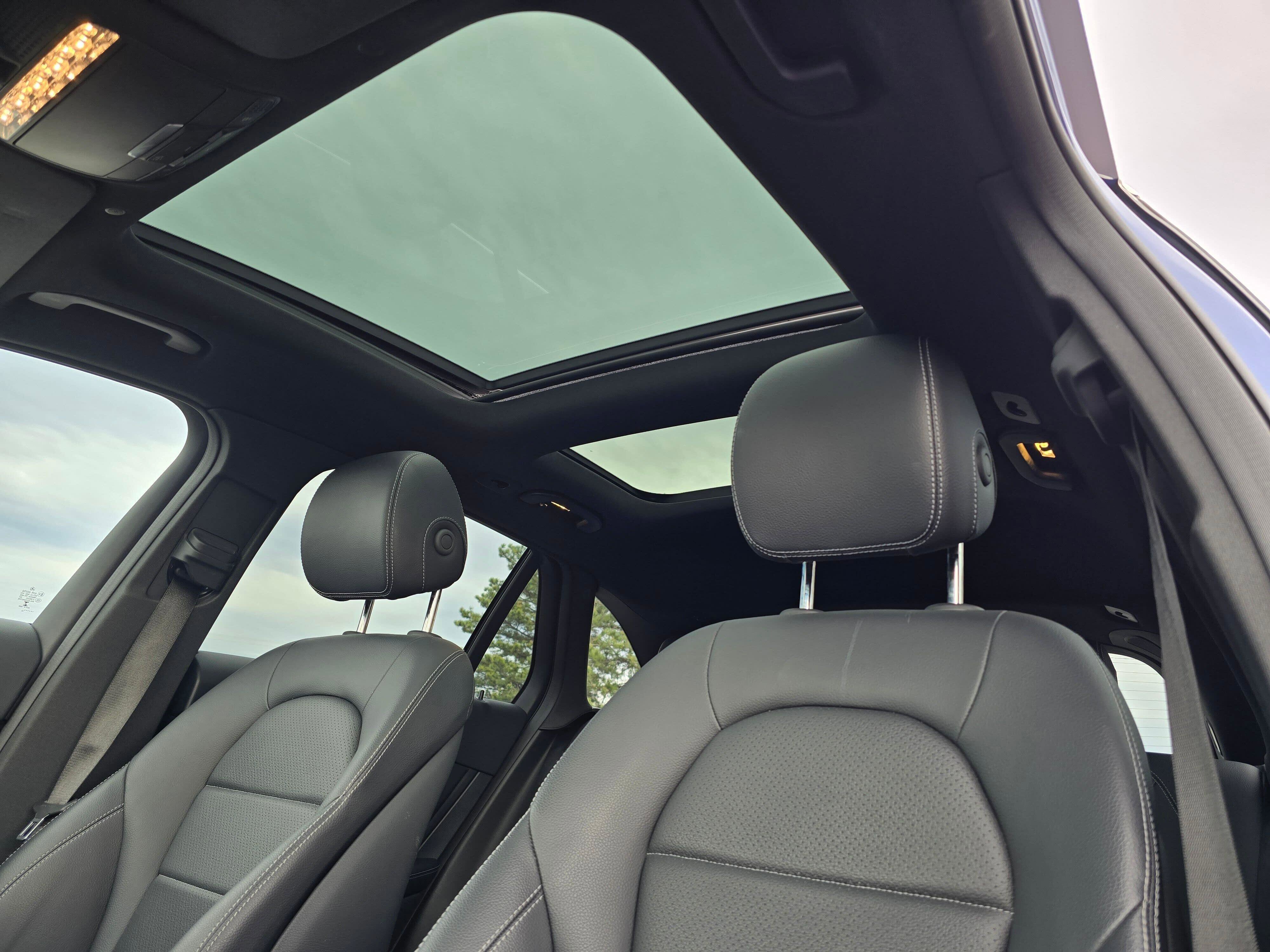 Used 2022 Mercedes-Benz GLC 300 4MATIC image 28