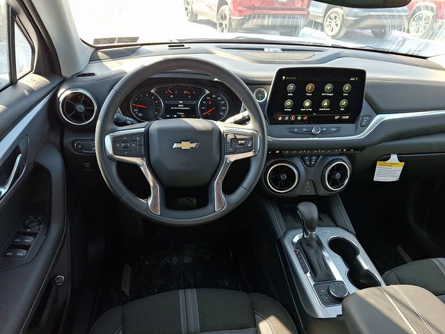 New 2025 Chevrolet Blazer LT w/ Convenience Package AWD/4WD image 6
