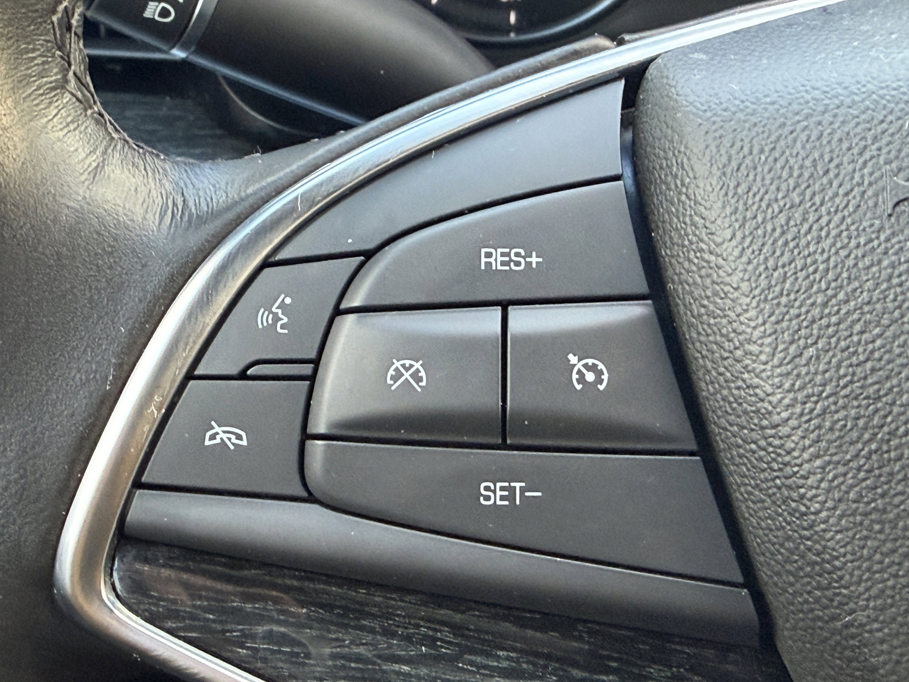 Used 2022 Cadillac XT5 Premium Luxury image 7