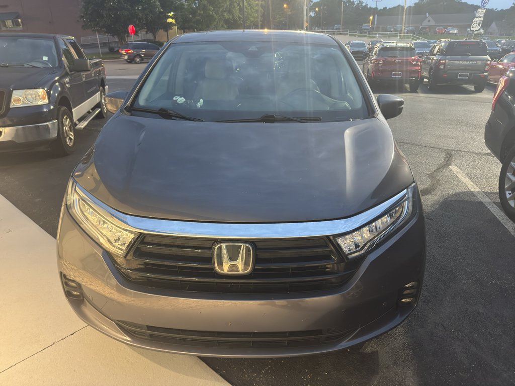 Used 2022 Honda Odyssey Touring image 2