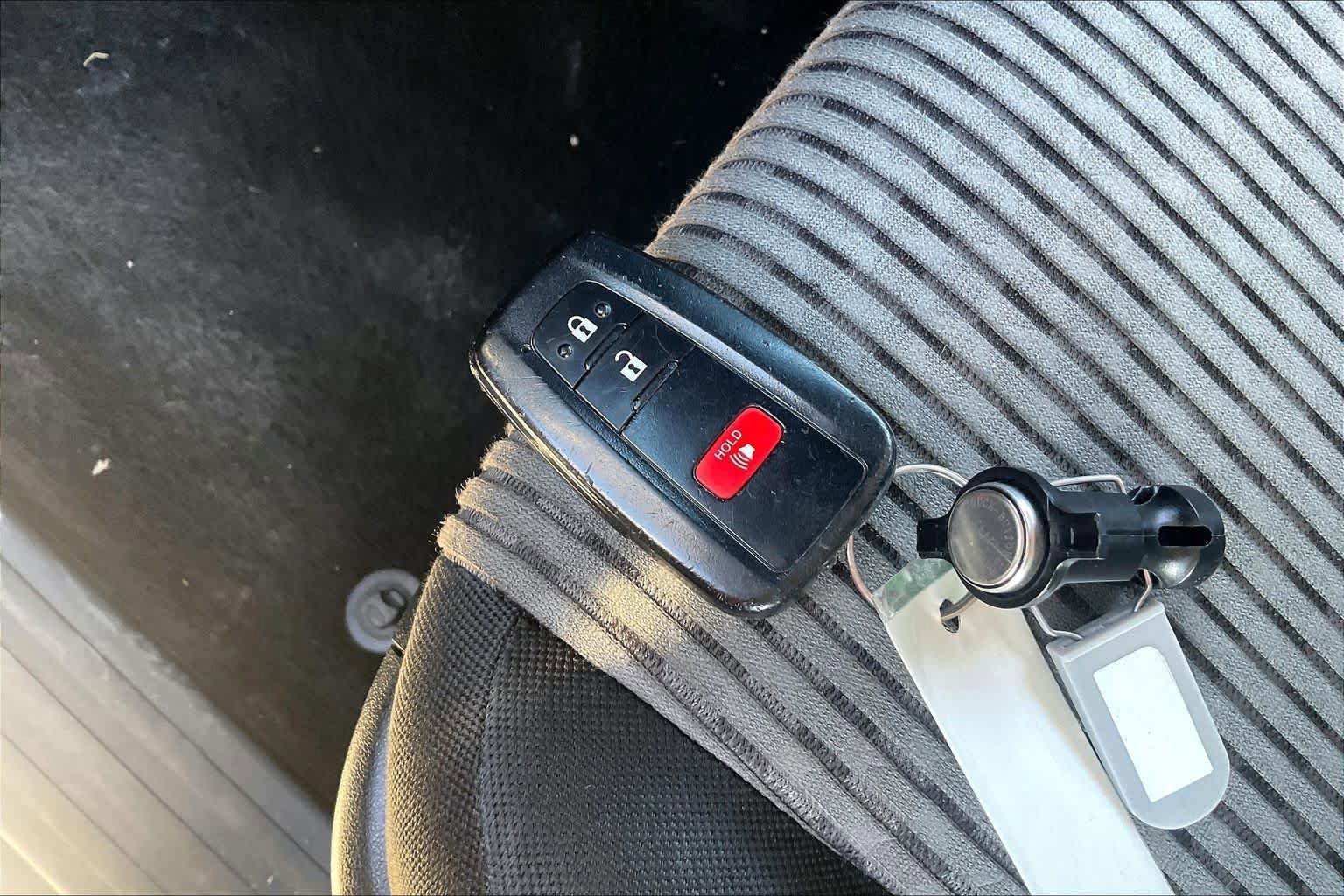Used 2023 Toyota 4Runner SR5 AWD/4WD image 14