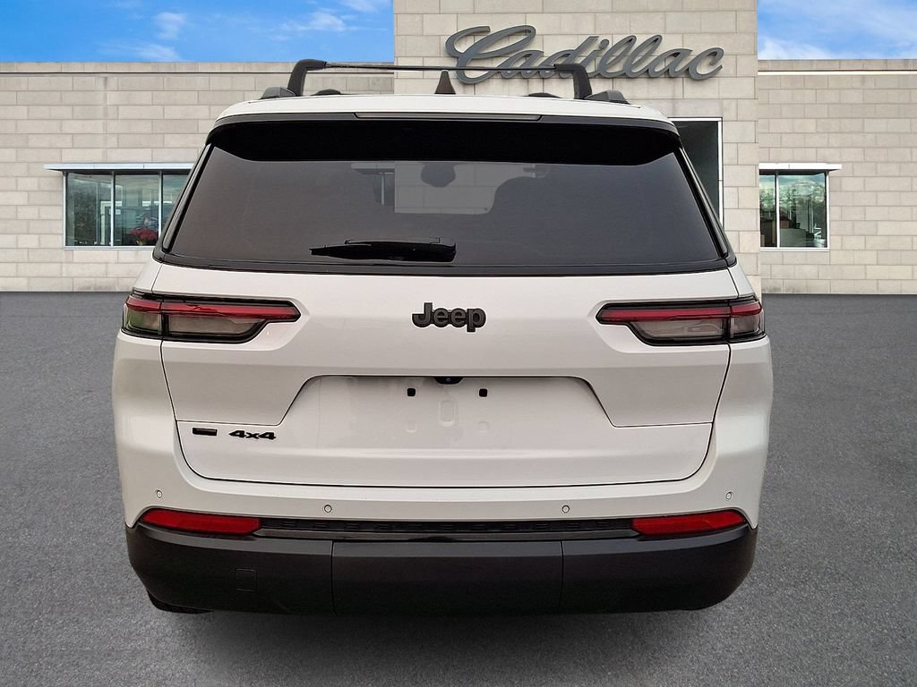 Used 2023 Jeep Grand Cherokee L Laredo AWD/4WD image 6