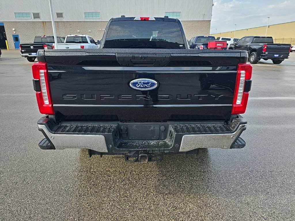 Used 2024 Ford F350 XLT AWD/4WD image 5