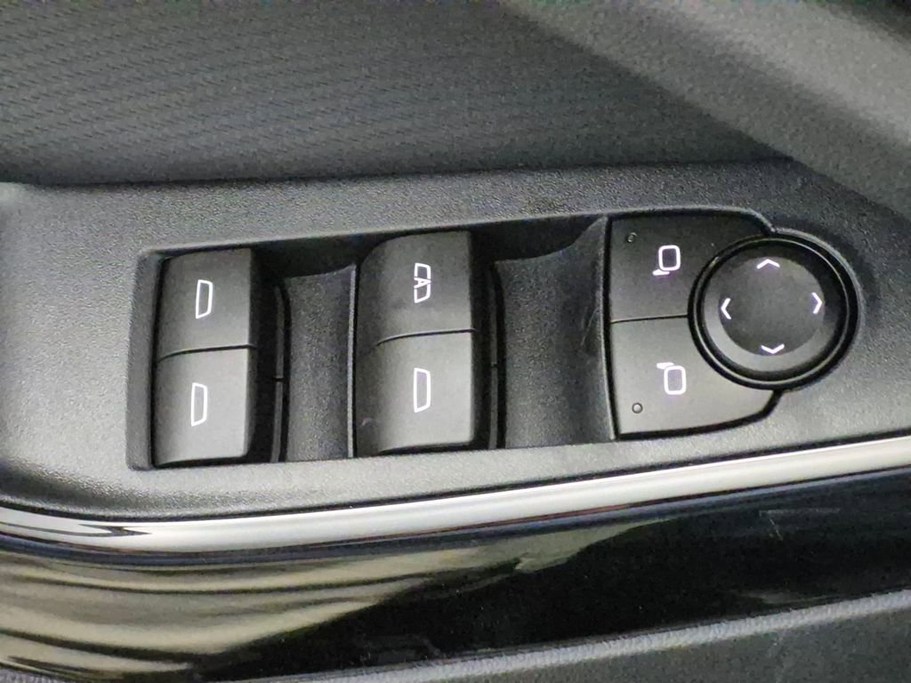 New 2026 Chevrolet Equinox LT AWD/4WD image 14