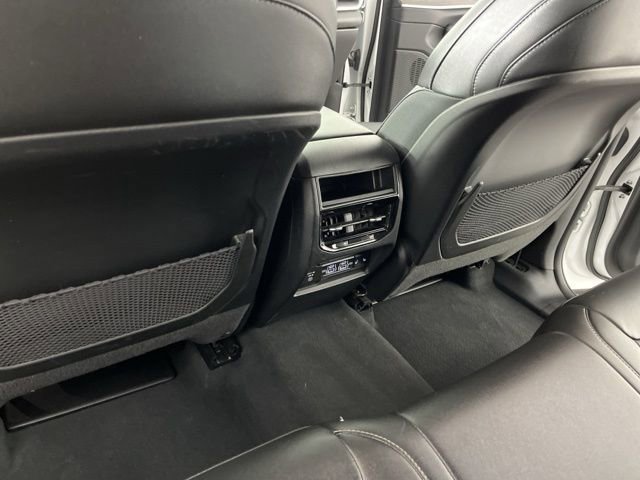 Used 2023 Jeep Grand Cherokee Limited image 46