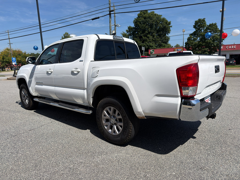 Used 2017 Toyota Tacoma SR5 w/ Tow Package RWD image 26
