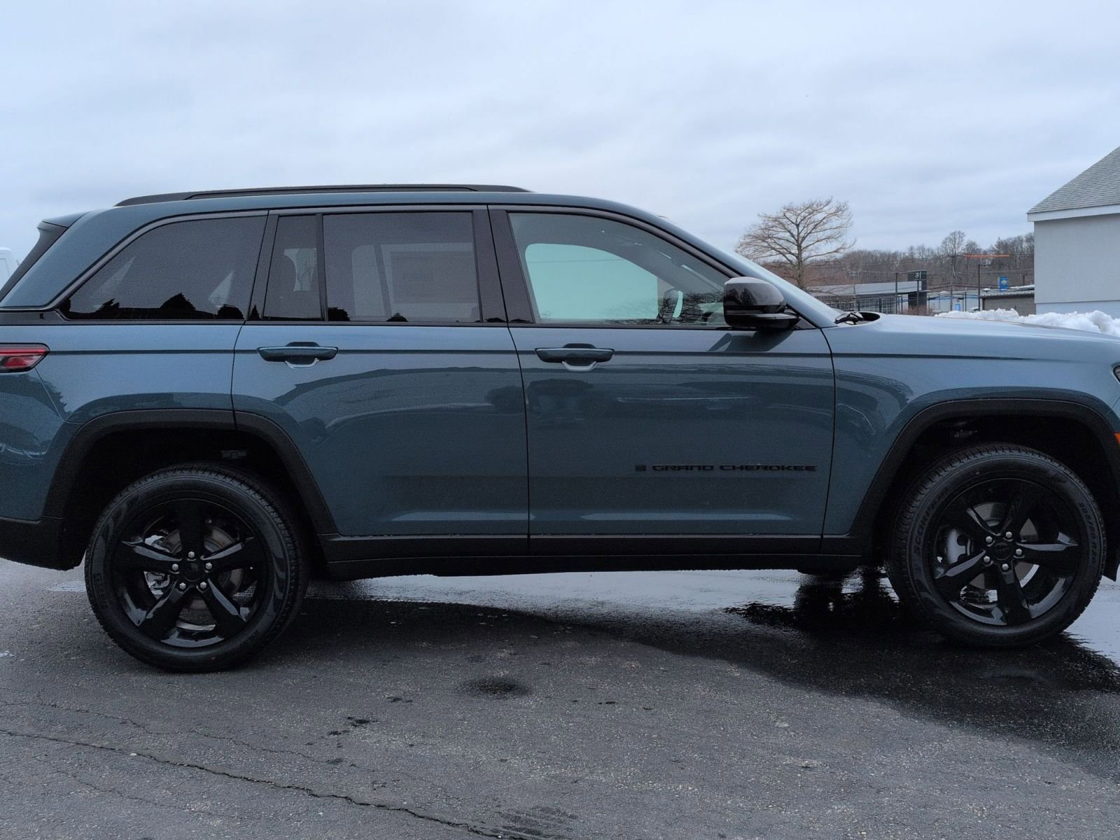 New 2026 Jeep Grand Cherokee Limited image 2